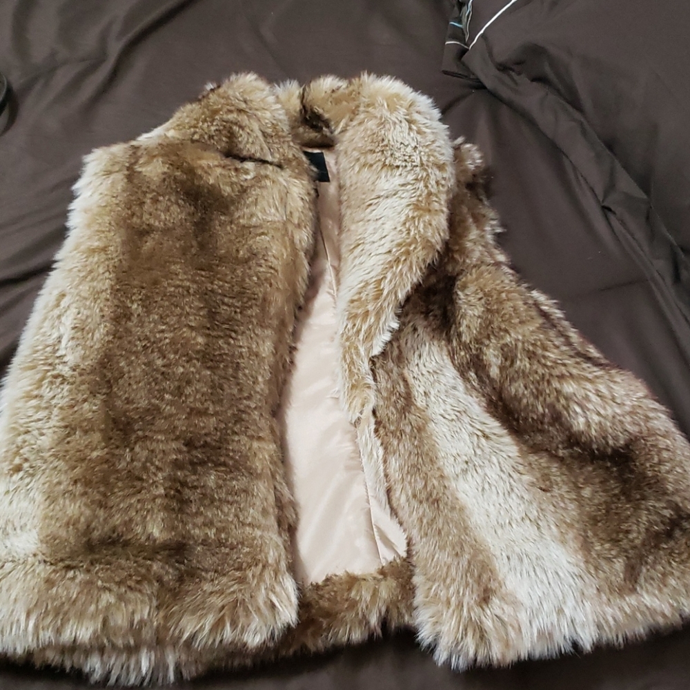Forever 21 furry vest